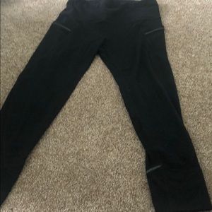 Athleta relay capris